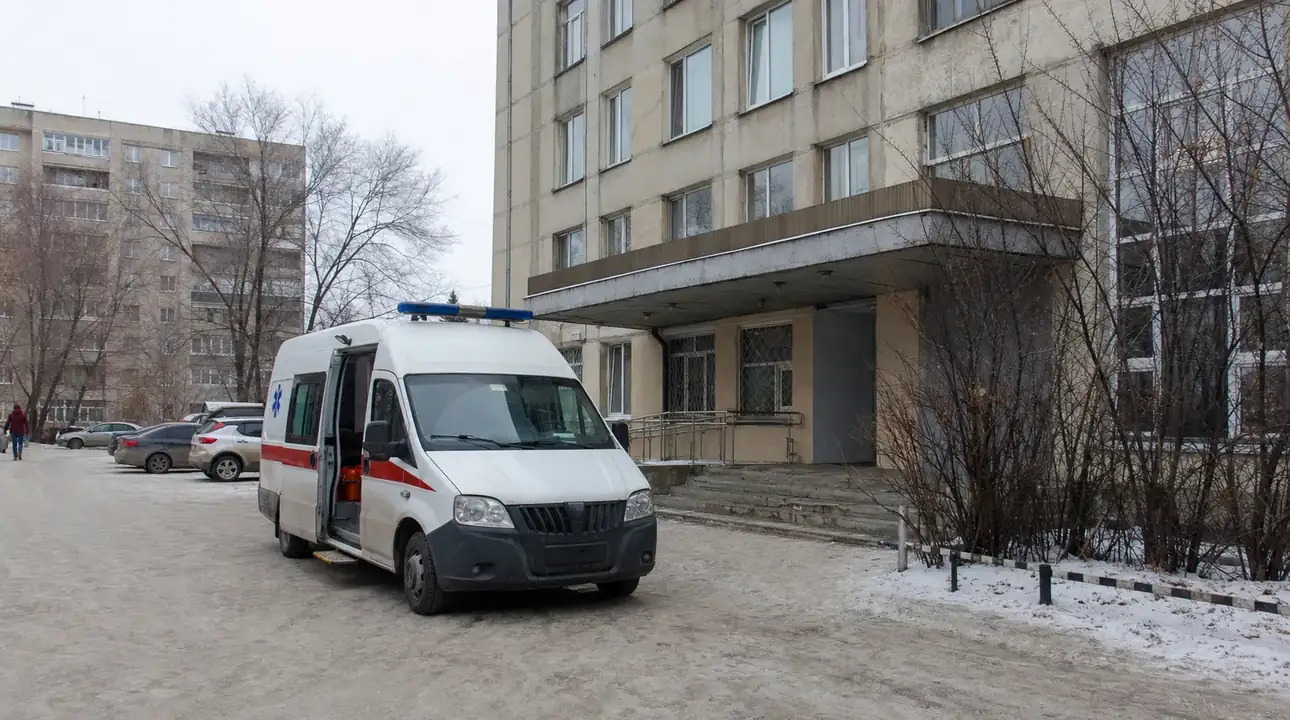 Смертельное ДТП на Большевистской: погибли водитель и пассажирка мотоцикла